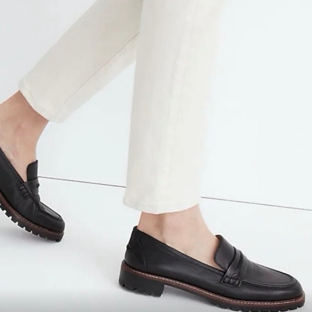 Like new Madewell size 8.5 black leather penny loafers. - Picture 2 of 11